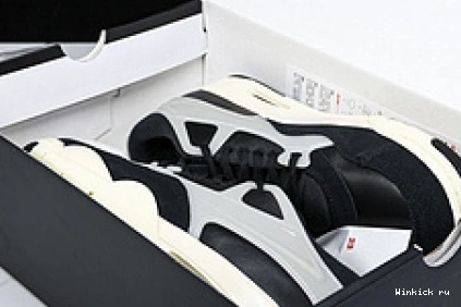 Jordan “Black Air RM 4 Sail” 1010